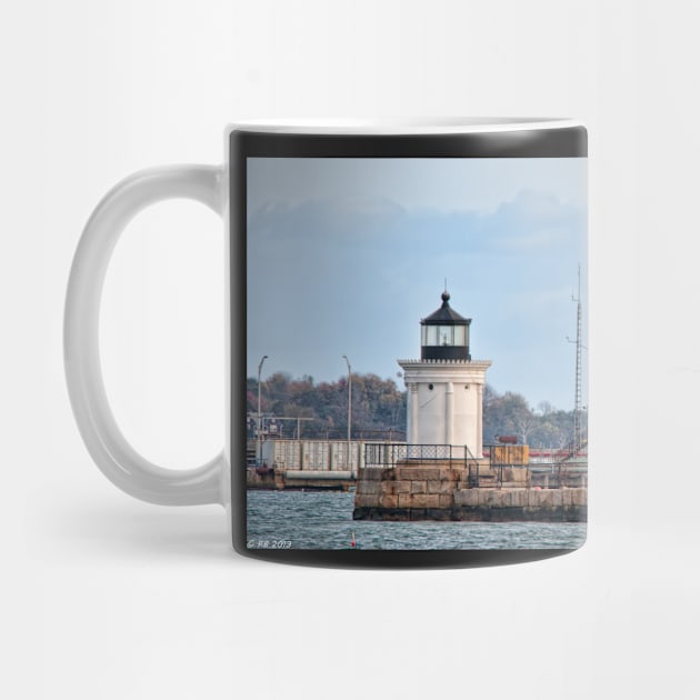 Portland Breakwater Lighthouse by BeanME